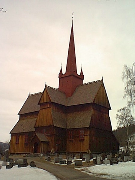 Ringbune Stavkirke.jpg